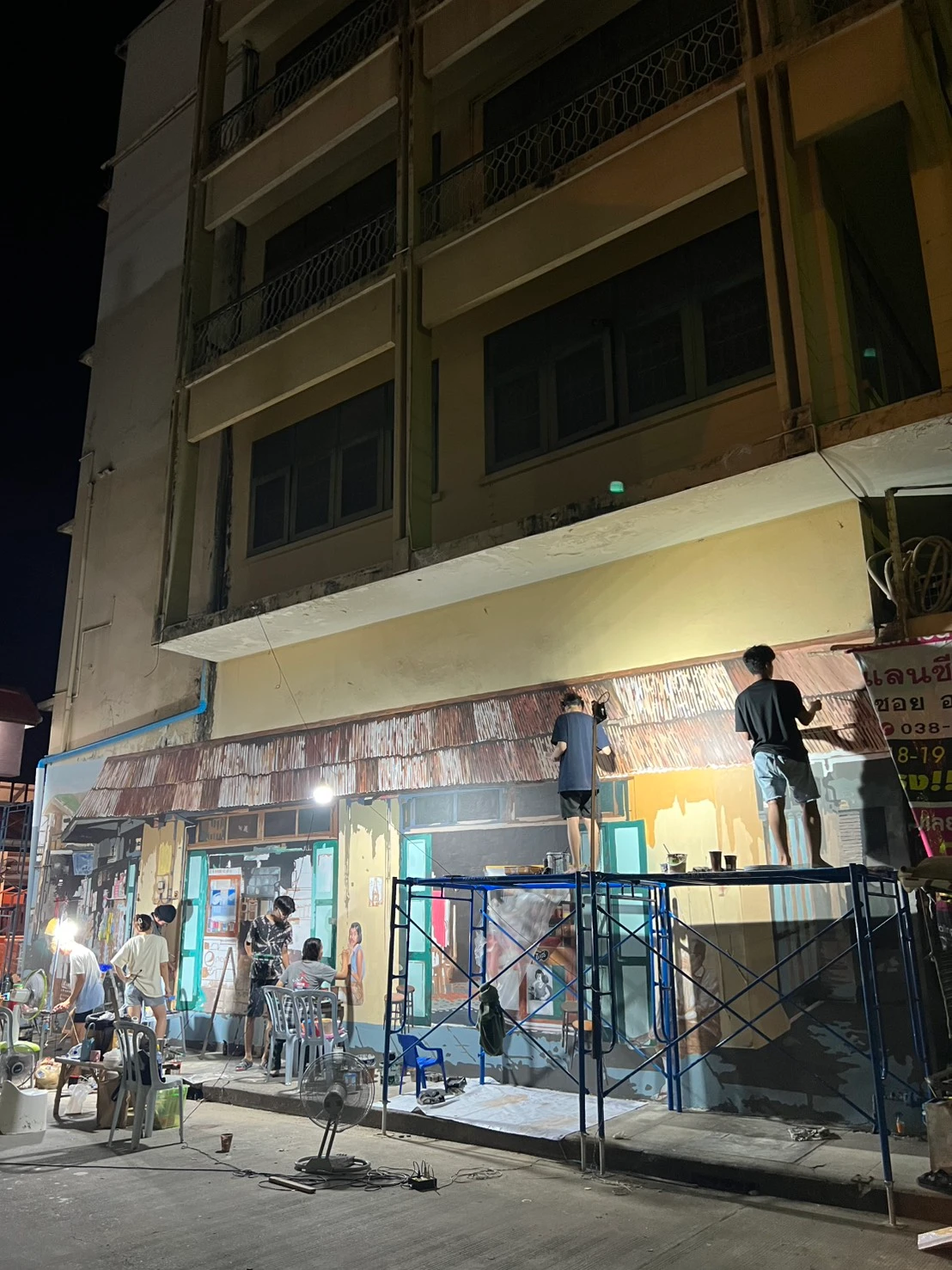 Thakhai Market  wall painting by PhanatchaNuch 11
